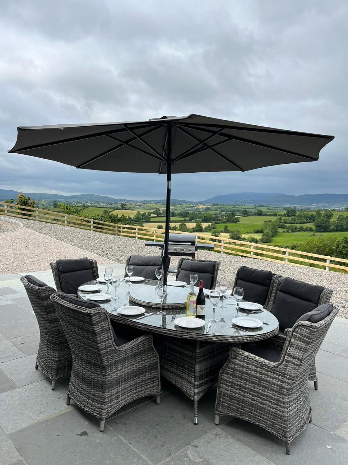 Crohill Hideaway Villa Newry Exterior photo